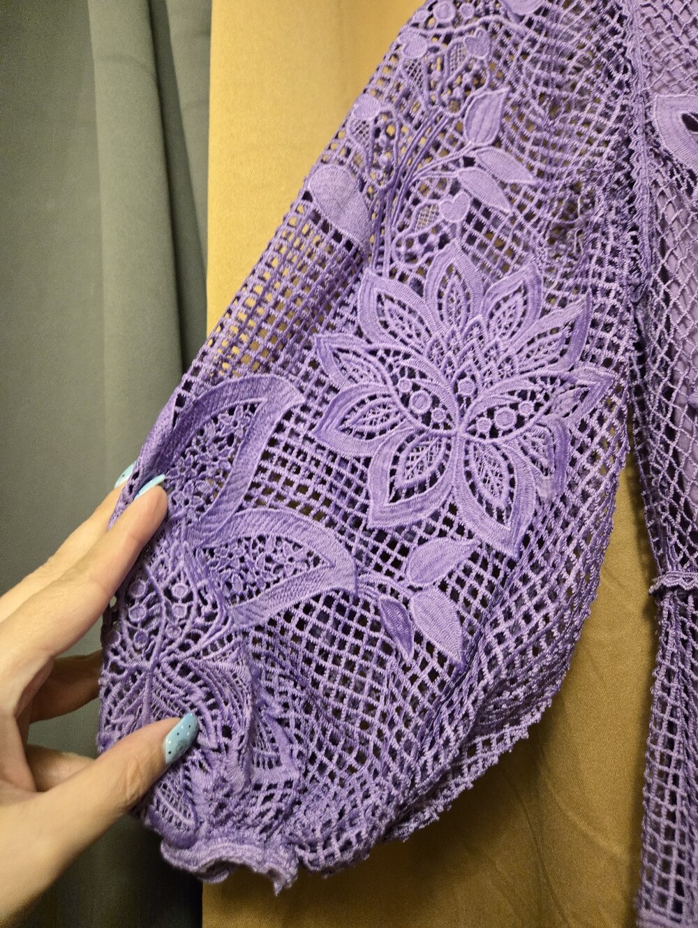 Farm Rio Cut Out Guipire Midi Dress Size Large - Picture 3 of 7